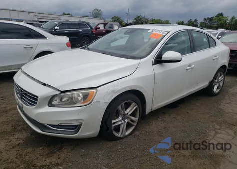 2014 Volvo S60 T5 из США, поврежденный, VIN YV1612FS6E2293792